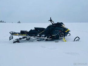 Ski Doo Summit 850 pas 154” REV - 8