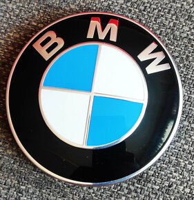 znak na kapotu na BMW - č.3 - 8