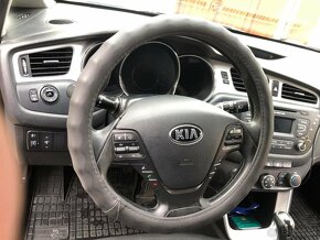 Kia Ceed 1.6 GDi 99 kw 135k - 8