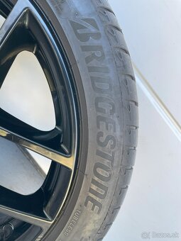 Alu disky čierne 5x100 r17 Škoda + letné pneu Bridgestone - 8