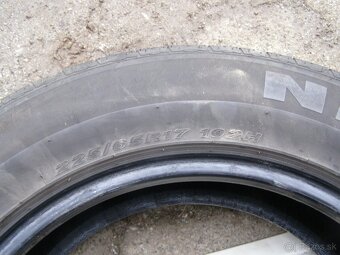 225/65R17 letné NEXEN - 8