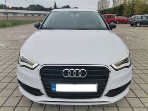 Audi A3 Sportback 1.6 TDI S-LINE - 8