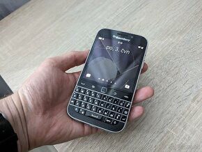 BlackBerry Classic - 8