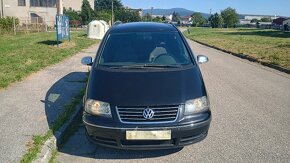 VW Sharan 2.0 TDi - 8