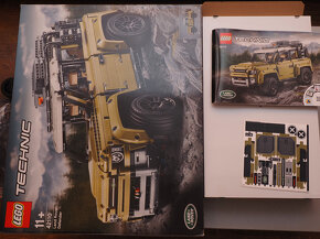 Lego Technic 42110 - Land Rover Defender - 8