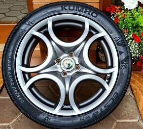 alu R17 4x100, orig. Alfa Romeo MITO, pneu 215/45 - 8