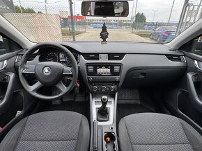 Škoda Octavia Combi 2.0 TDI Business - 8