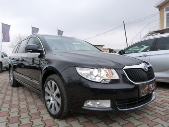 Škoda Superb Combi 2.0 TDI CR 4x4 140k Family DSG - 8