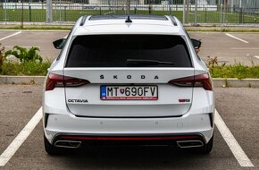 Škoda Octavia Combi 2.0 TDI RS 4x4 DSG - 8