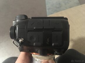 Sony SLT A99v - 8