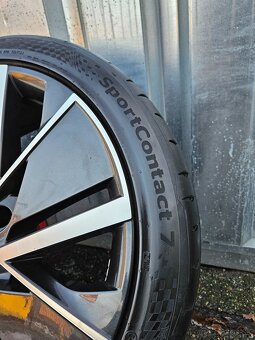 Letní alu kola Vega 19" Škoda Superb 235/40 R19 - 8