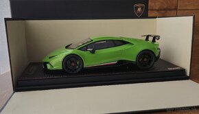 LAMBORGHINI HURACAN PERFORMANTE | MR Collection 1/18 - 8