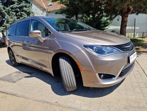 Chrysler Pacifica 3.6e PHEV 265k A/T 7-miestne (hybrid) - 8