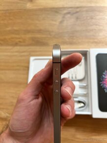 Apple iPhone SE 64GB Space Gray - 8