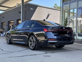 BMW 740 - 8