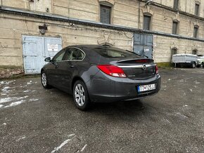 Opel Insignia 2.0 CDTI - 8