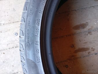 Pneumatiky 235/40 R19 - 8