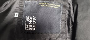 Predám novú zimnú športovú bundu JACK&JONES  XL - 8