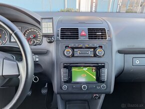 Volkswagen Touran 1.6TDi Comfortline NAVI, HF - 8