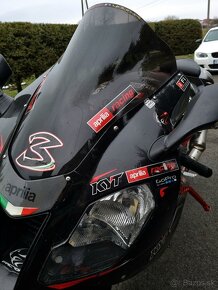 Aprilia rsv 1000 R - 8