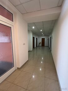 KANCELÁRIA NA PRENÁJOM / 25 m² CETRUM ZVOLENA - 8