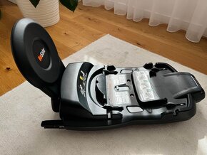 Autosedačka Besafe Izi modular I-size 61-105cm + isofix BASE - 8