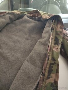 vojenský kabát s odjimatelnou vložkou kozusinou a kapucňou - 8
