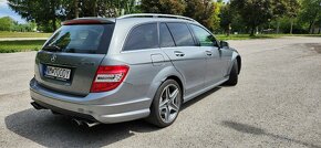 Mercedes Benz C63 AMG T - 8