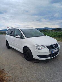 Vw touran 1.9tdi 77kw DSG 2010 - 8