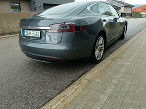 Predám Tesla model S 85 - 8