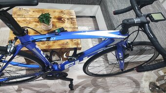 Cestný bicykel Ultegra R8000 - 8