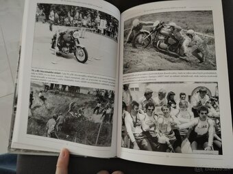 90 let výroby motocyklu značky Jawa ve fotografii - 8