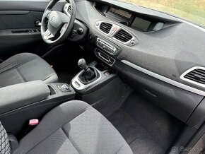 Renault Scenic 1.6 I - 8