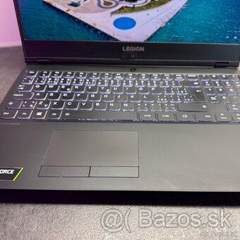 Predám herný notebok Lenovo Y540 -15IRH Raven Black - 8