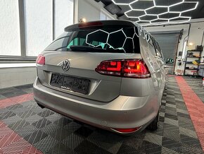 Volkswagen Golf Variant 2.0 TDI Xenon - 8