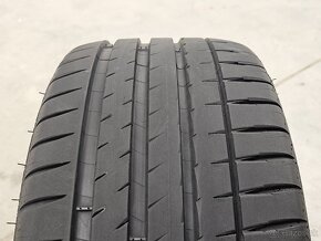 Michelin ps4s 295 30 r19 / 235 35 r19 Porsche 997 - 8