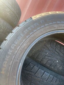 225/60 R17 nokian - 8