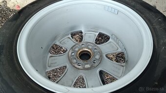 Sada elektrónov SKODA s pneu PIRELLI SOTTOZERO 3 215/60 R16 - 8