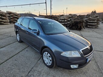 Škoda Octavia Combi 2.0 TDI - 8