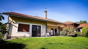 Predám priestranný 3 izbový zariadený bungalov s garážou - 8