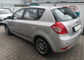 Kia Cee´d 1.4-NÍZKÉ KM-1.majitel - 8