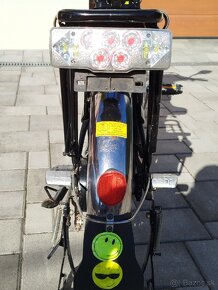 Elektrický moped - 8