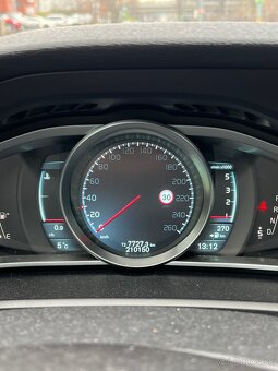 Volvo V40 D2 automat - 8