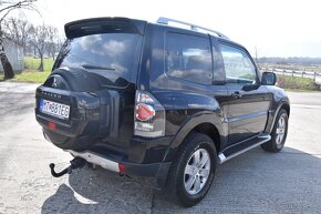 Mitsubishi Pajero 3.2DI-D SWB Intens - 8