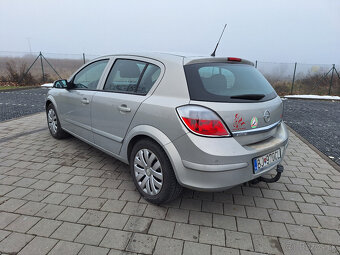 Predám Opel Astra 1.9 CDTi 120k A/T - 8