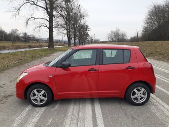 SUZUKI SWIFT 1,3i - 8