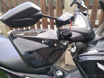 Yamaha n max 125 - 8