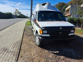 Predam 2007 Ford Econoline E-250 5.4 V8 - 8