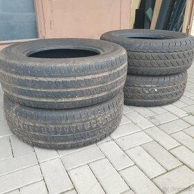 235/65 r16c - 8