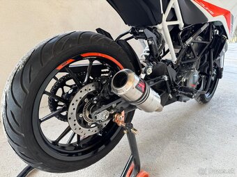 KTM 390 Duke 2022 - 8